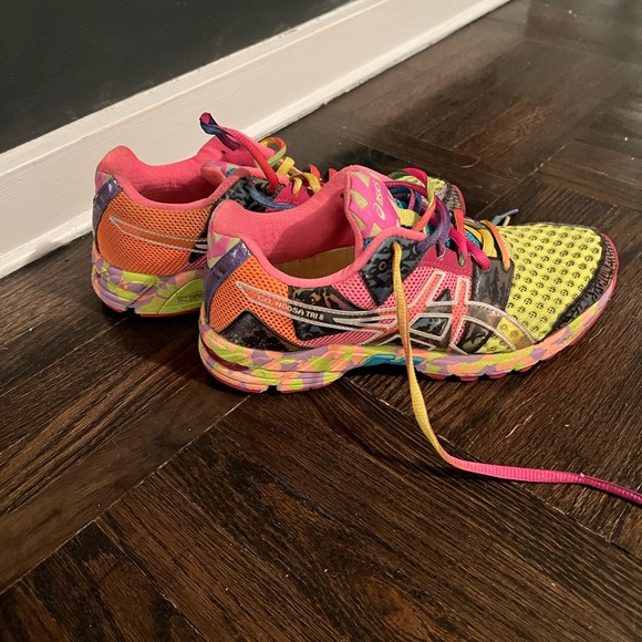 ASICS multicolor running shoes size 6 - Picture 2 of 3